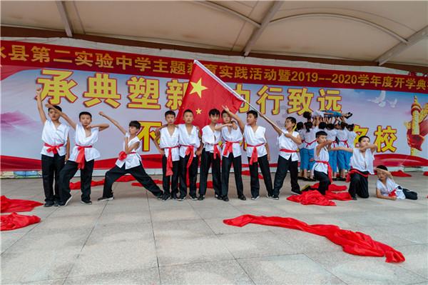 武汉龙卷风亲历者讲述逃生经历，龙卷风是如何形成的？